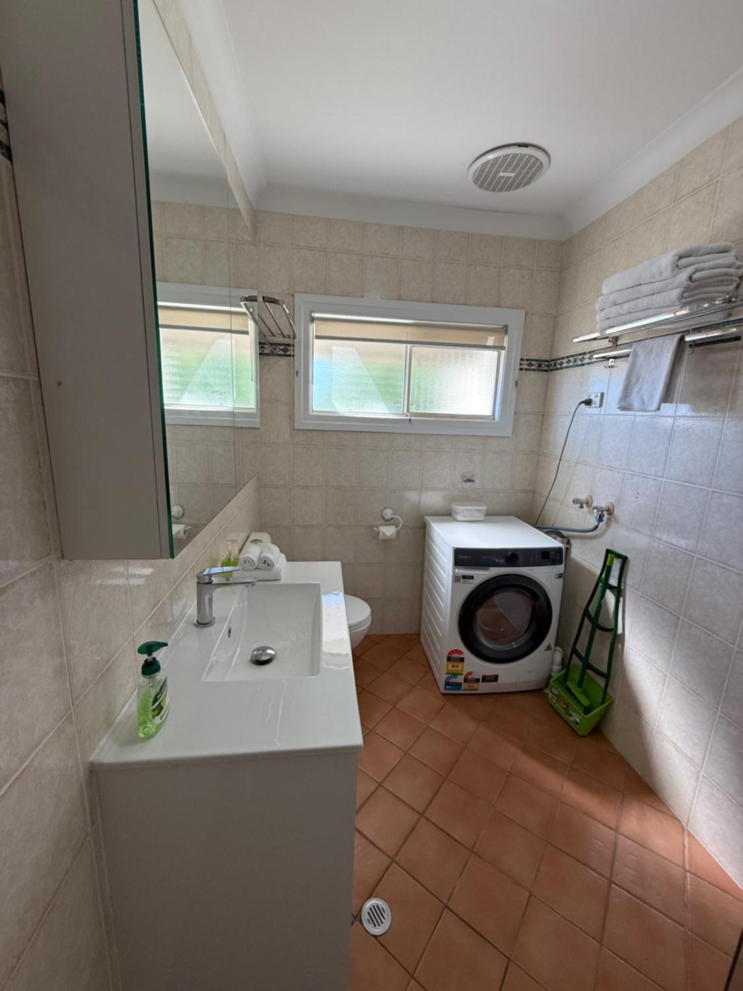 Hampton Court Apartments Brisbane Bagian luar foto