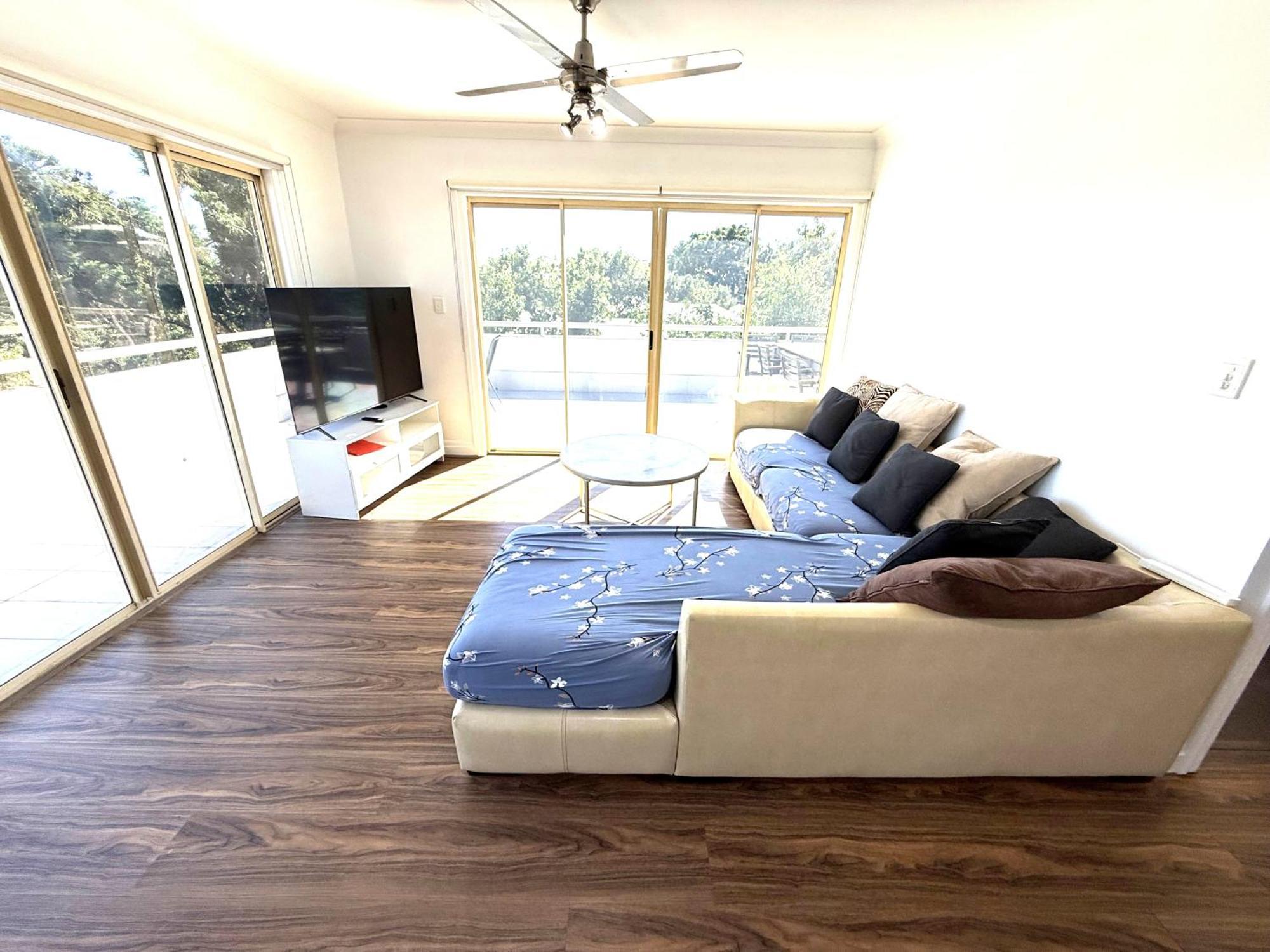 Hampton Court Apartments Brisbane Bagian luar foto